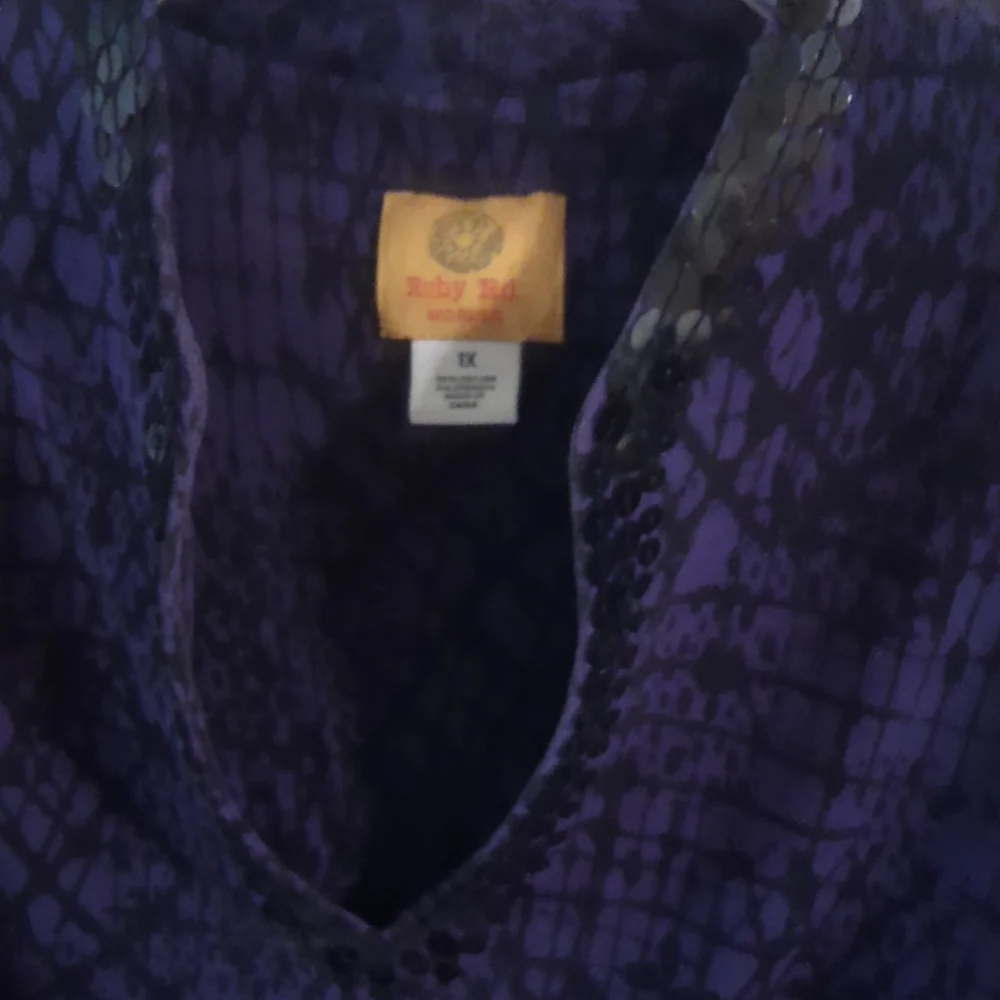 Ruby Rd. Purple Patterned Top - Picture 2 of 8